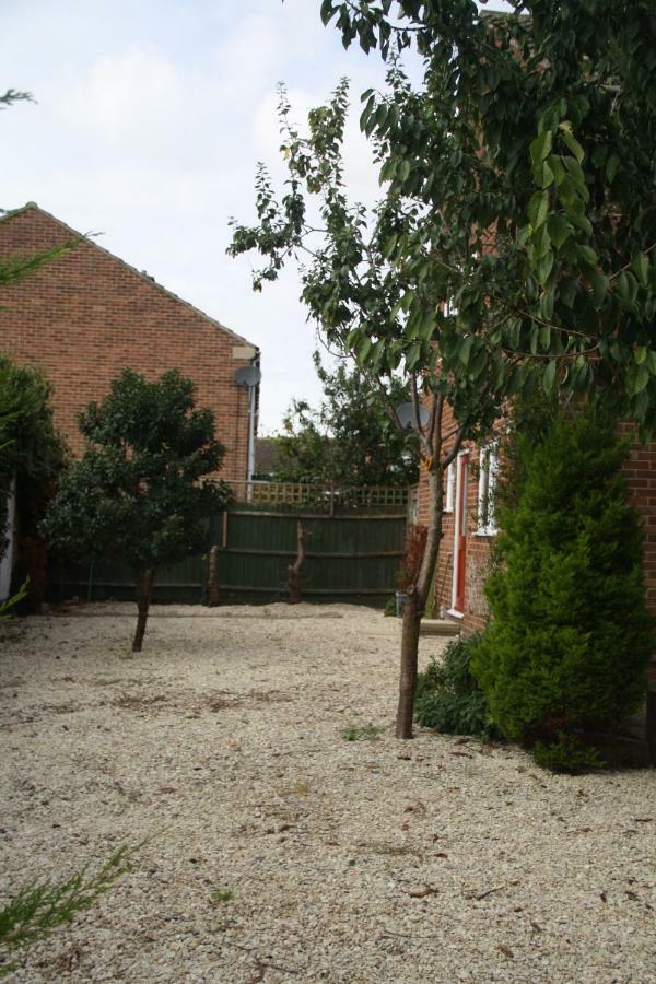 St Anne'S Serviced Accommodation - Bicester Oxfordshire Exterior foto